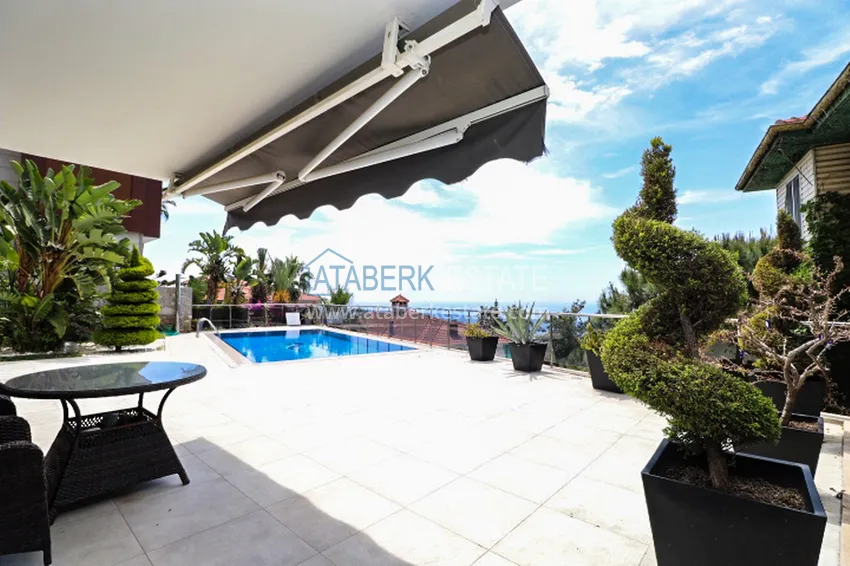 Luxury villa with panoramic views of the sea and the castle in Alanya — Kucukhasbahce district 12 