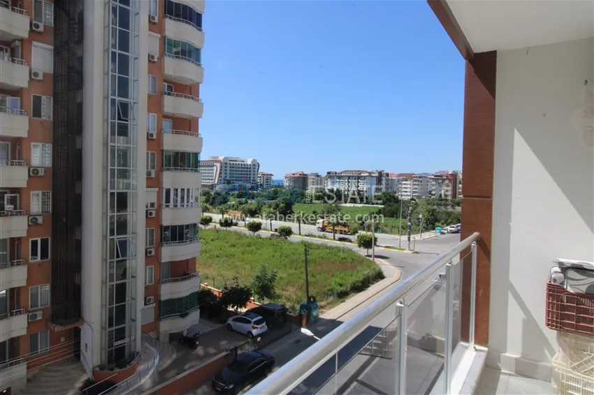 Purchase Two-bedroom apartment with furniture and separate kitchen apartment in Mahmutlar 21 