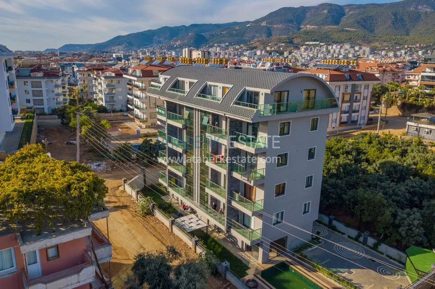 1+1 apartment with furniture and a glazed balcony, Oba district — Alanya 1 
