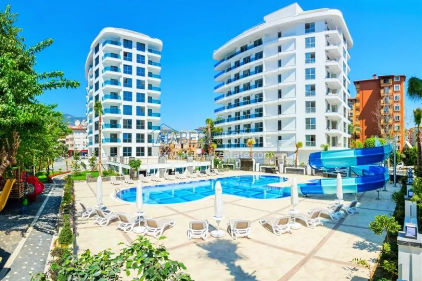 One bedroom apartment in the center of Alanya with furniture and access to a private beach 1