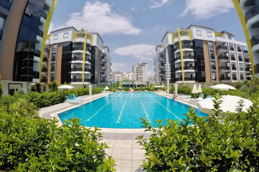Urgent sale! Furnished three-room apartment in Antalya - Konyaalti, Liman 1 
