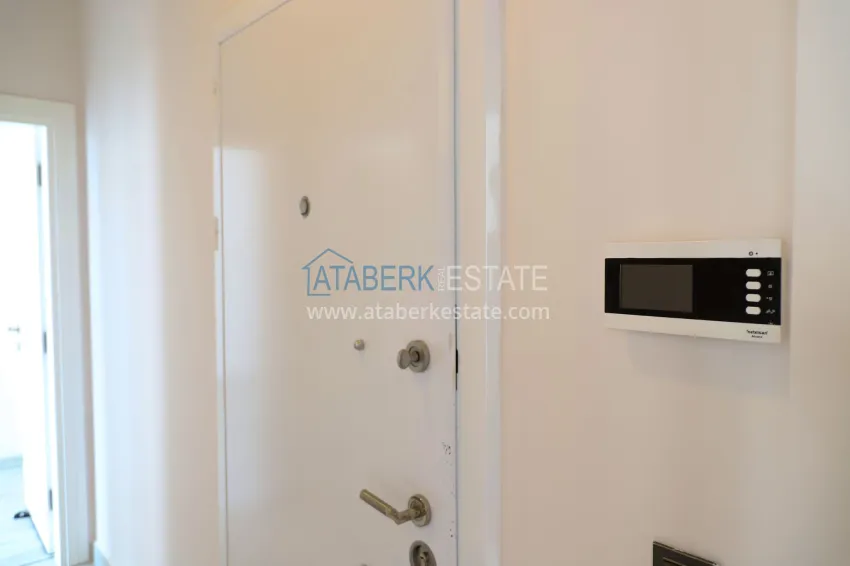 Purchase Three-room apartment in Mahmutlar, with a separate kitchen in a modern complex 1 