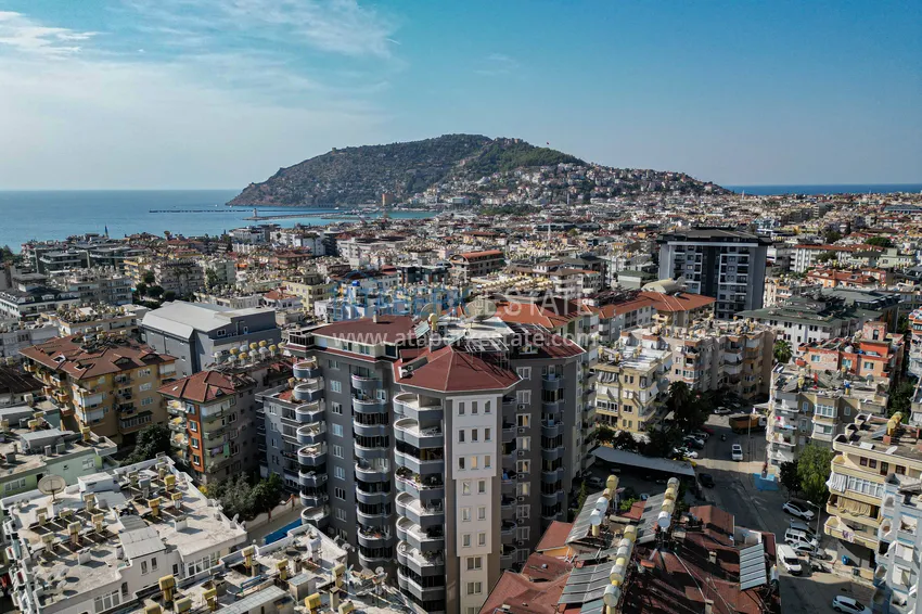 Turnkey 2+1 apartment with glazed cormorants and sea views in the center of Alanya 2