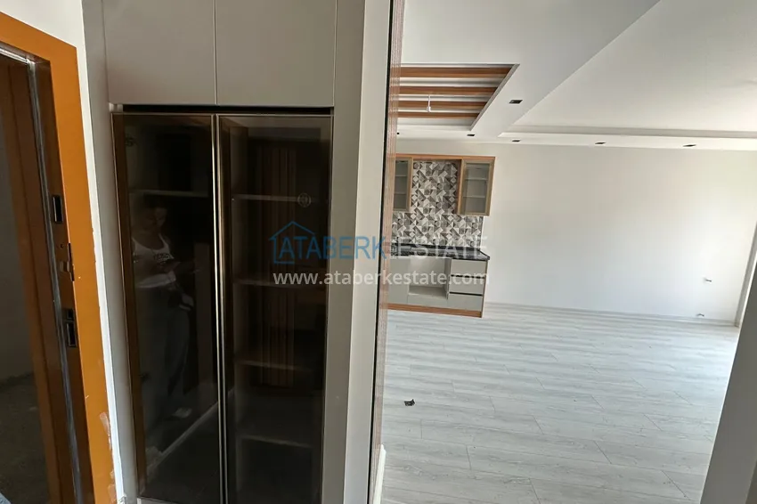 Purchase  1+1 apartment with sea view in Mersin — Arpachbakhshish, in a complex under completion 2 