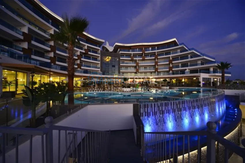 Room in a hotel complex with a guaranteed income in Konakli, Alanya 2 