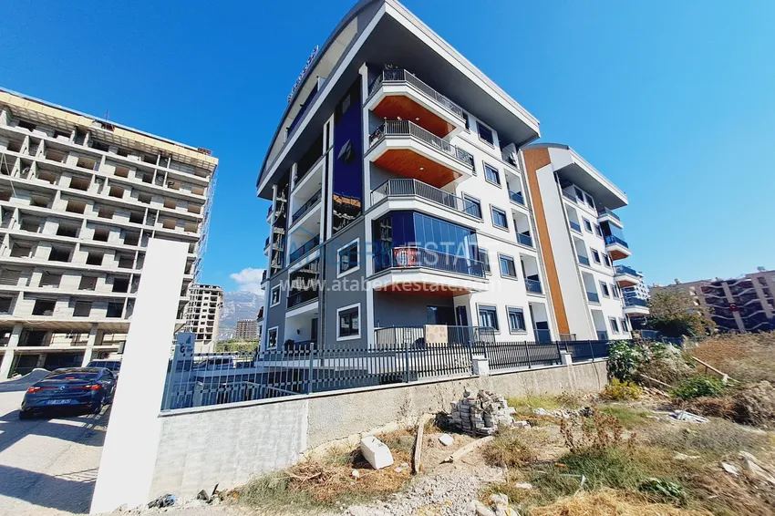 New buildings in Alanya! One bedroom apartment with mountain views directly from the owner, Mahmutlar district 2