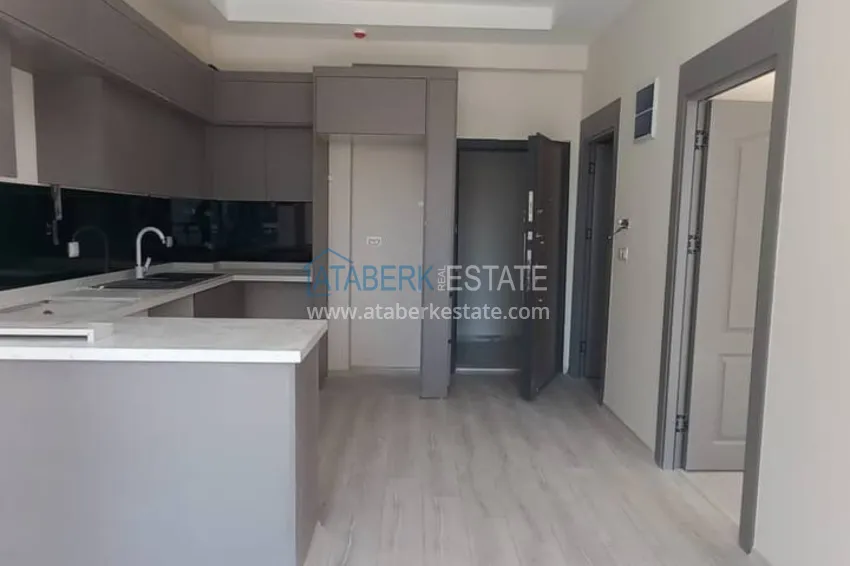 Purchase  New one bedroom apartment with sea view in Tomyuk, Mersin 3 