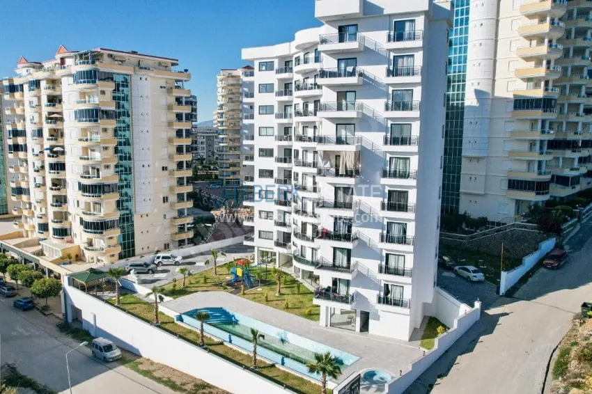 Apartment 1+1 with furniture and sea view, Mahmutlar district — Alanya 3 
