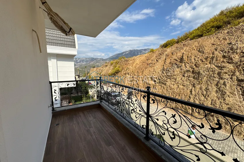 Purchase Real estate for citizenship! Detached luxury villa with stunning views in Kargicak 46