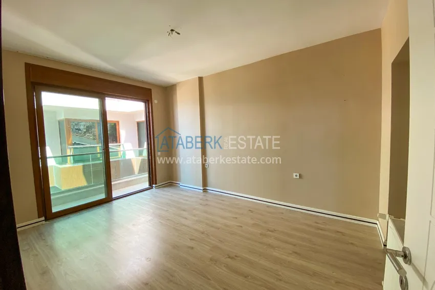Purchase  Four-room linear apartment with separate kitchen in the center of Alanya — Hasbahce 4 