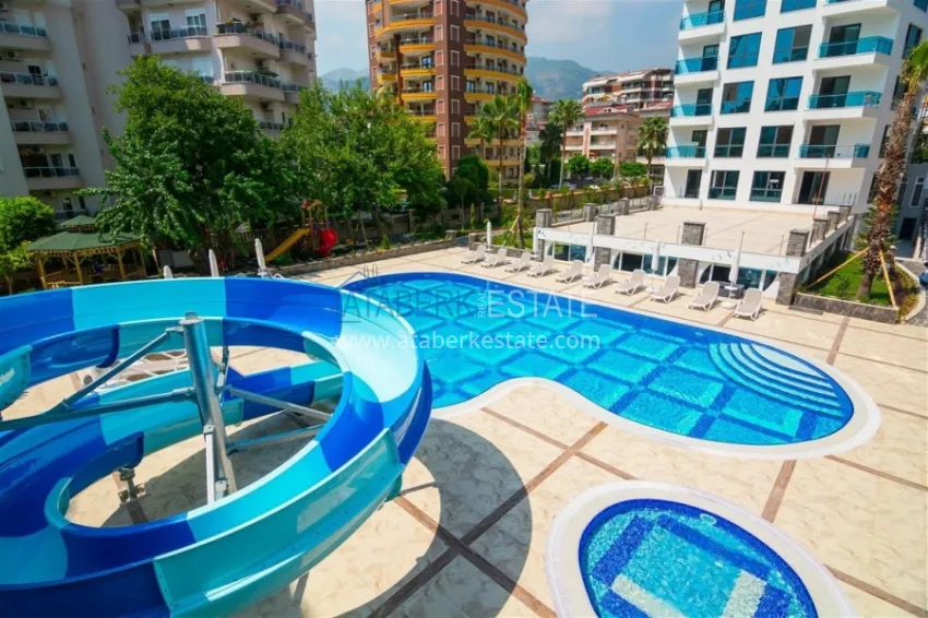 One bedroom apartment in the center of Alanya with furniture and access to a private beach 4
