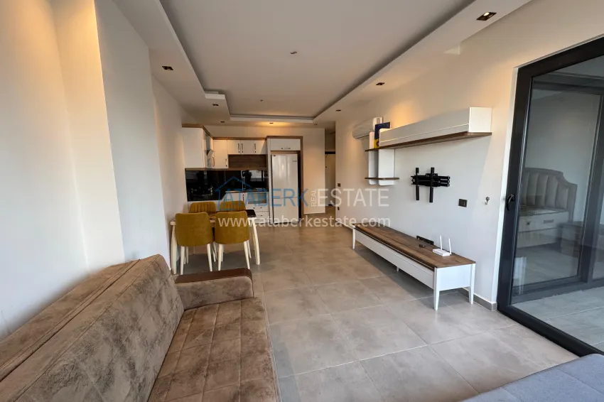 Purchase One bedroom apartment with furniture and a glazed balcony in Mahmutlar, Alanya 4 