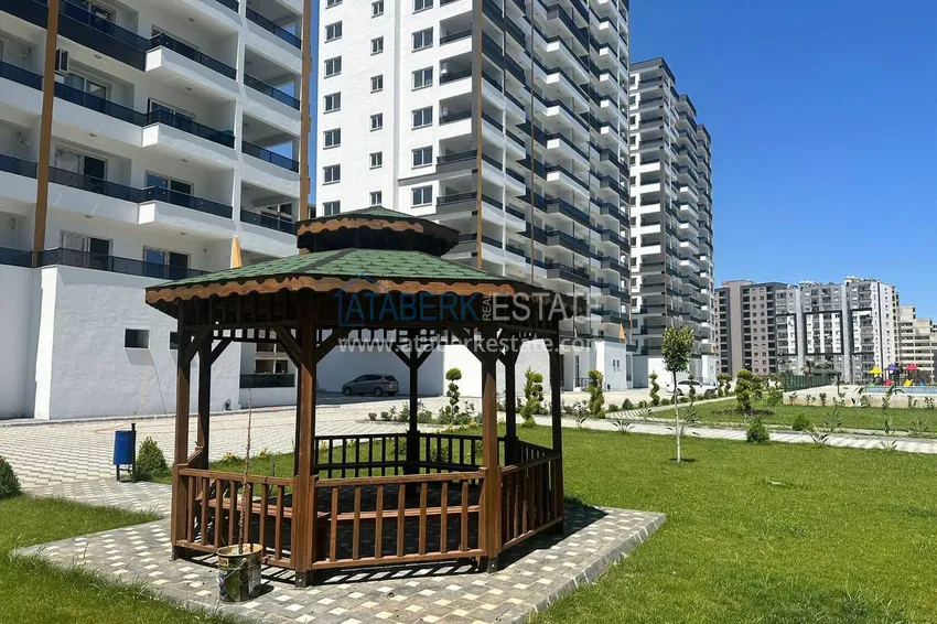 Finished two-bedroom apartment in Mersin, Tomyuk 4 