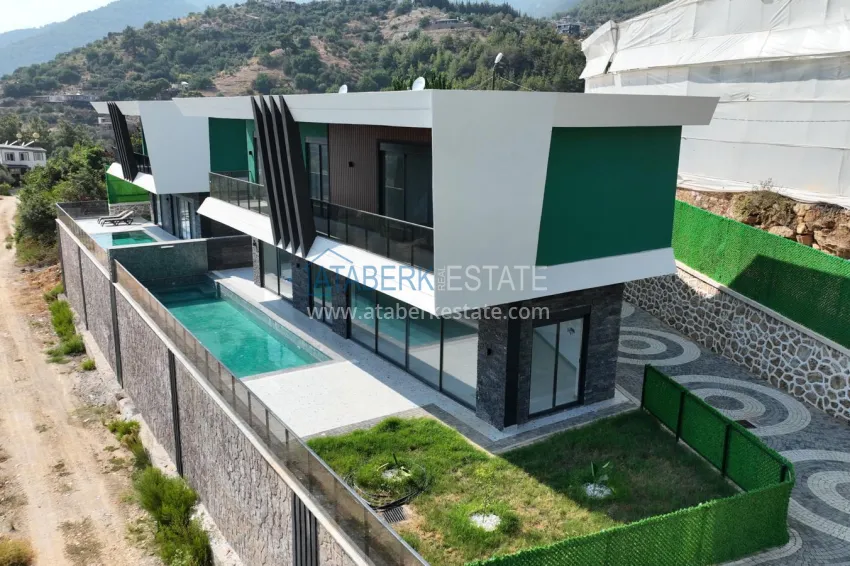 Modern two-level villas with views at prices from the developer in the Oba area 2 