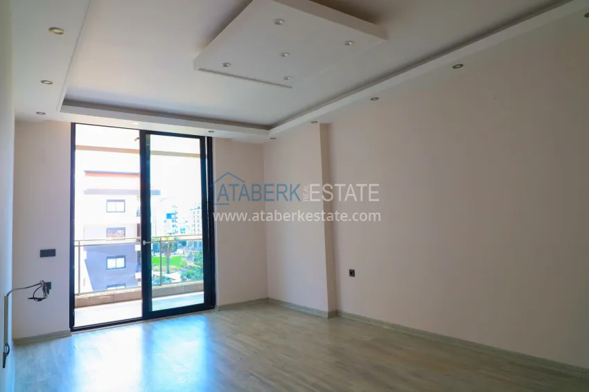 Purchase Three-room apartment in Mahmutlar, with a separate kitchen in a modern complex 4 