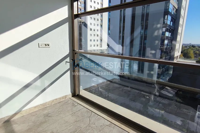 Purchase  An apartment with a separate kitchen, a dressing room and a glazed balcony in Antalya, Kepez 4 