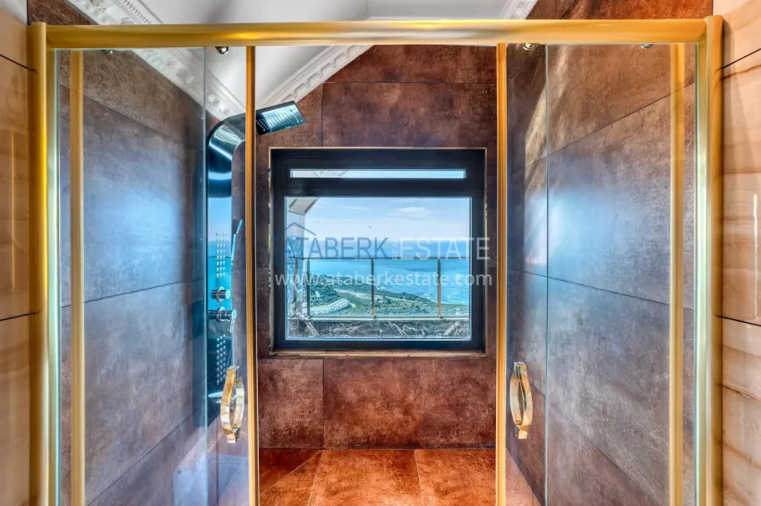 Purchase A fashionable triplex with an exclusive design in Kargicak district, Alanya 56 