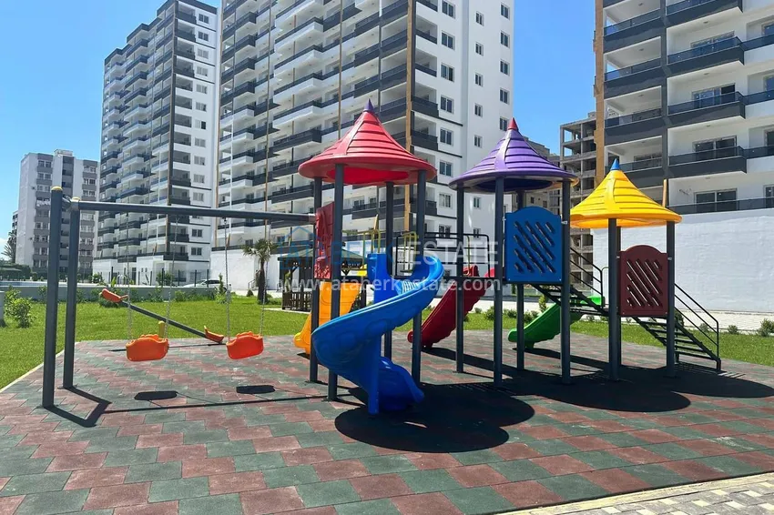 Finished two-bedroom apartment in Mersin, Tomyuk 5 