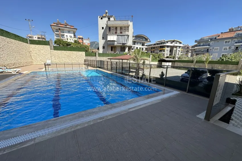 Two-bedroom apartment in a comfortable complex — Alanya, Oba district 6 