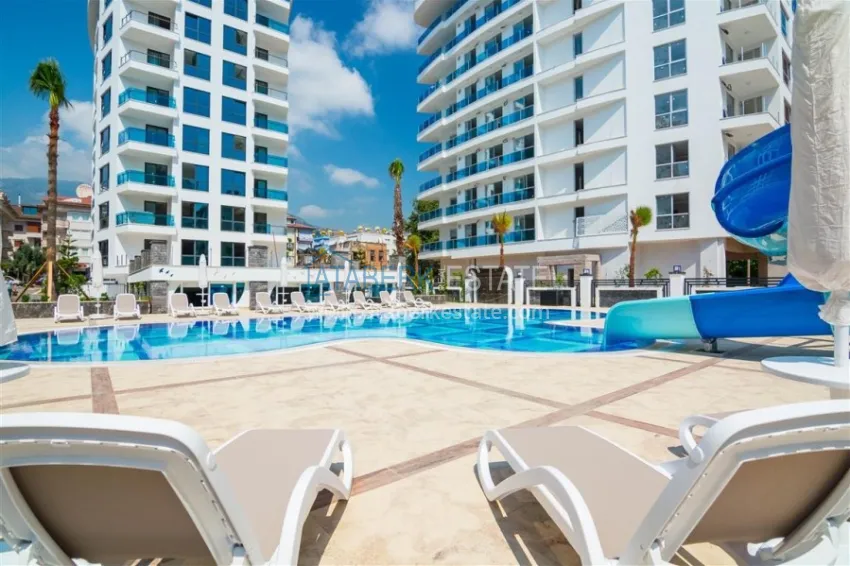 One bedroom apartment in the center of Alanya with furniture and access to a private beach 7