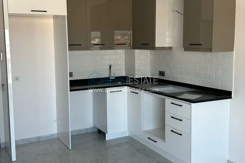 Purchase  One bedroom apartment with sea view in a new complex — Alanya, Avsallar district 5 