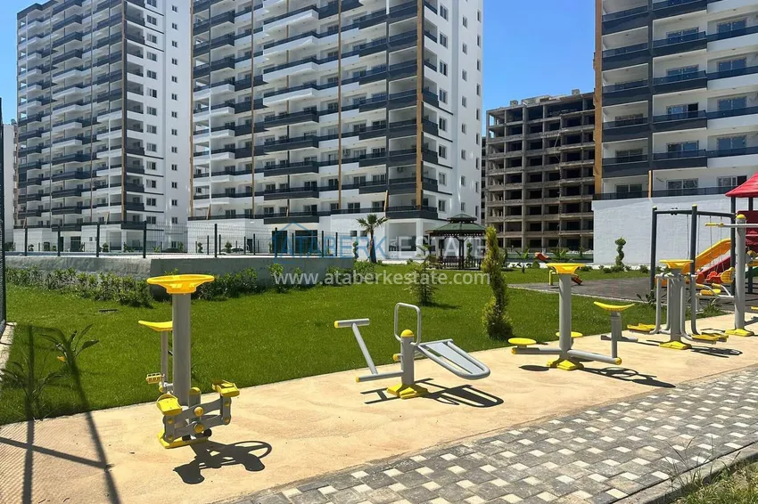 Finished two-bedroom apartment in Mersin, Tomyuk 6 