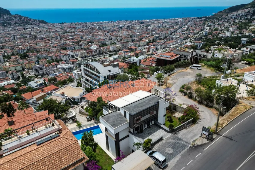 Luxury villa with panoramic views of the sea and the castle in Alanya — Kucukhasbahce district 6 