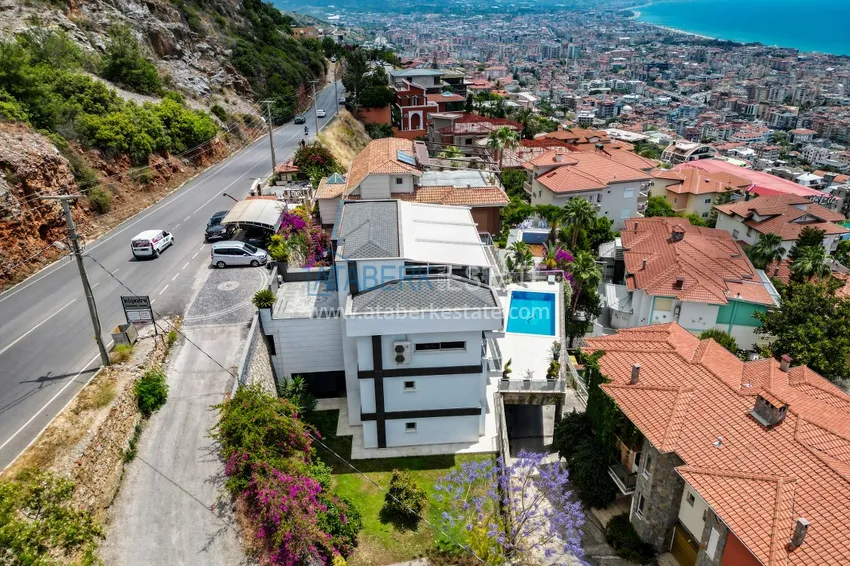 Luxury villa with panoramic views of the sea and the castle in Alanya — Kucukhasbahce district 7 