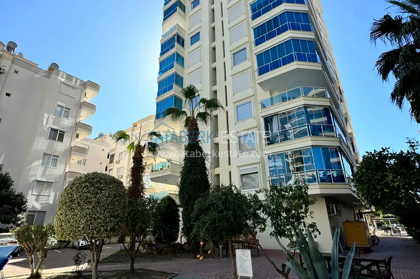 Apartment in Mahmutlar partially furnished with a glazed balcony and sea view 8 