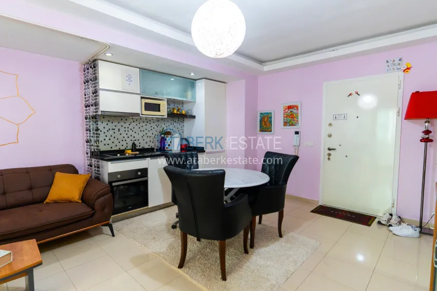 Purchase One bedroom apartment with a glazed balcony in Alanya, Oba district 7 