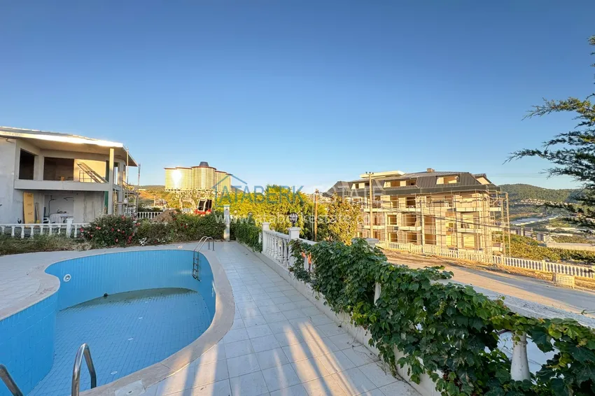 One-storey furnished villa with panoramic views and private pool in Mahmutlar 6 