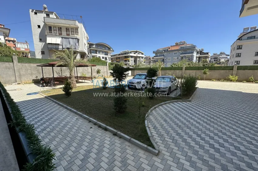 Two-bedroom apartment in a comfortable complex — Alanya, Oba district 9 