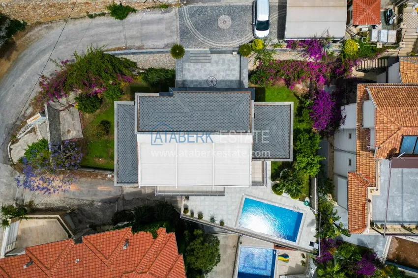 Luxury villa with panoramic views of the sea and the castle in Alanya — Kucukhasbahce district 8 