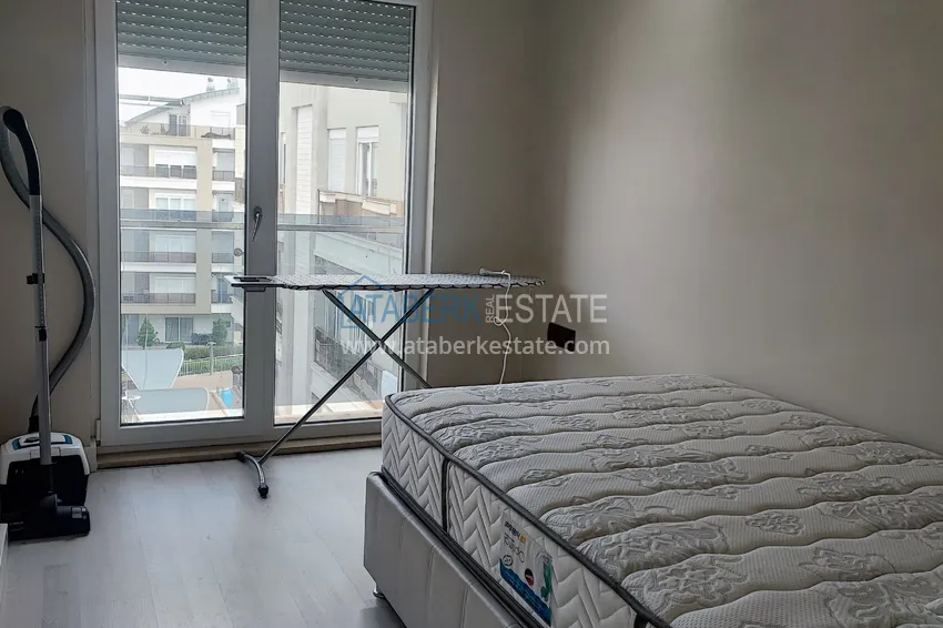 Purchase  Urgent sale! Furnished three-room apartment in Antalya - Konyaalti, Liman 8 