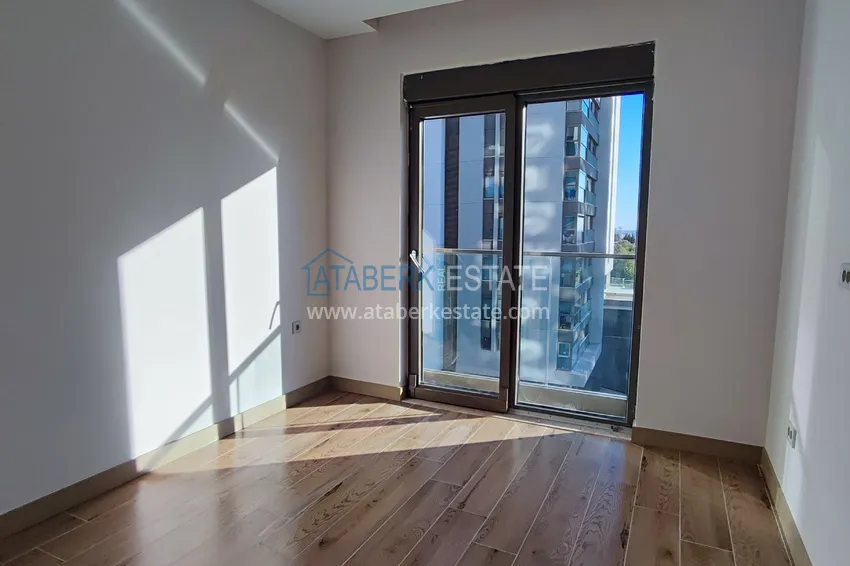 Purchase  An apartment with a separate kitchen, a dressing room and a glazed balcony in Antalya, Kepez 8 