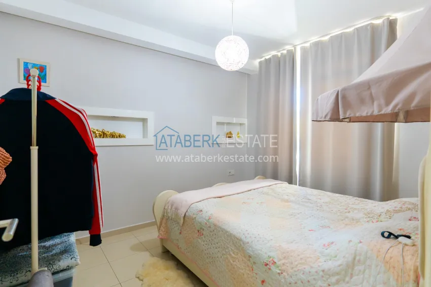 Purchase One bedroom apartment with a glazed balcony in Alanya, Oba district 8 