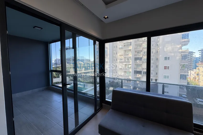 Purchase One bedroom apartment with furniture and a glazed balcony in Mahmutlar, Alanya 9 