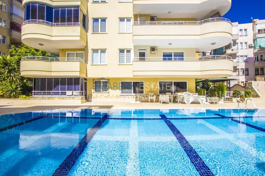 Turnkey 2+1 apartment with glazed cormorants and sea views in the center of Alanya 9