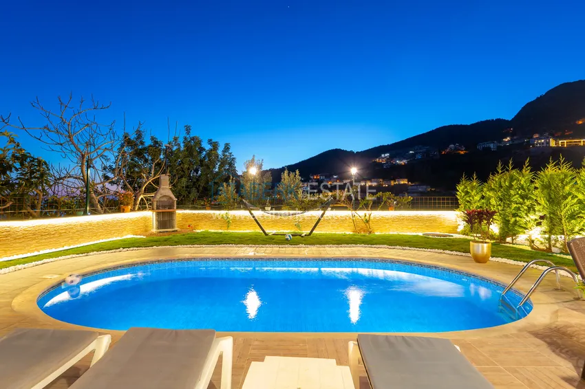 Turnkey villas in Alanya, suitable for citizenship and rent — Alanya, Bektash district 11 