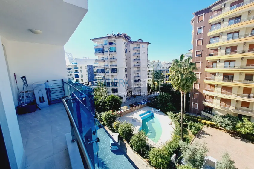 Purchase One bedroom apartment in the center of Alanya with furniture and access to a private beach 9