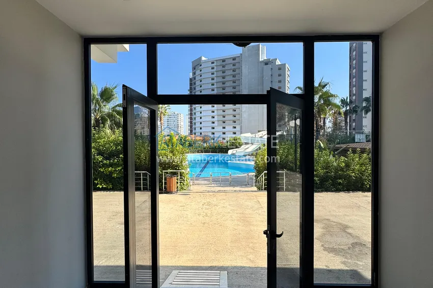 Turnkey two-bedroom apartment with sea view in Mersin - Tomyuk 9 