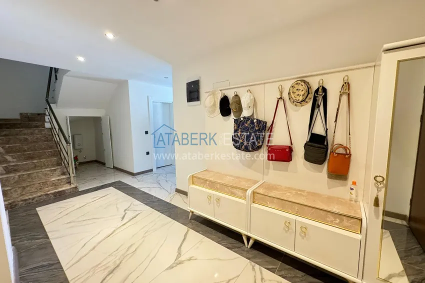 Purchase Semi-detached triplex villa in Kargicak area, furnished in a cottage complex 2 