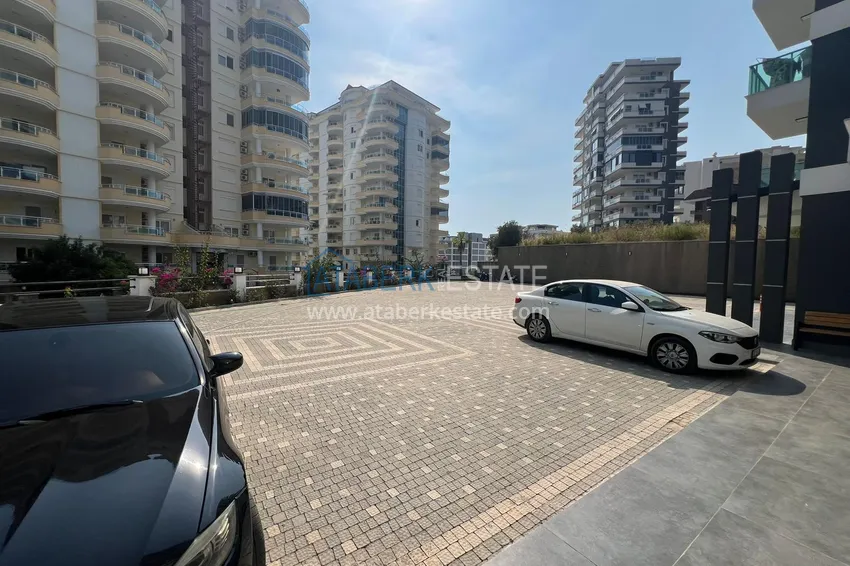 One bedroom apartment at a bargain price in Alanya, Mahmutlar district 11 