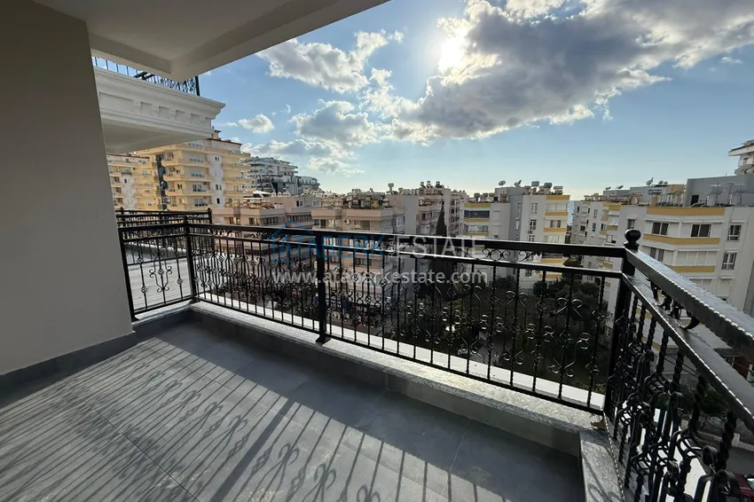 Purchase Two-bedroom apartment just 150 meters from the sea — Alanya, Mahmutlar 11 