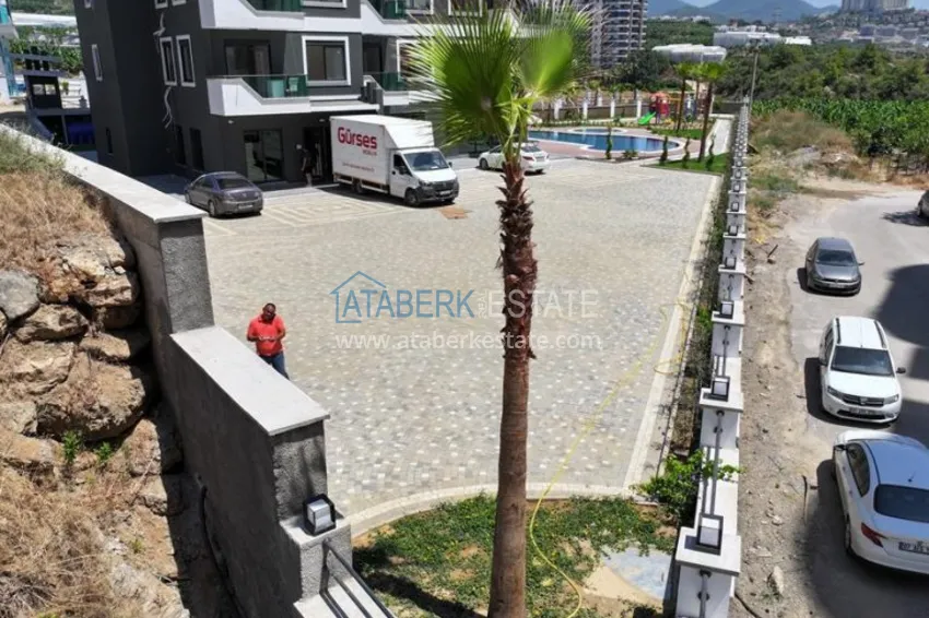 One bedroom apartment at a bargain price in Alanya, Mahmutlar district 12 