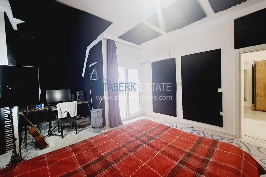 Purchase  Furnished duplex penthouse with separate kitchen in Alanya, Mahmutlar district 12 