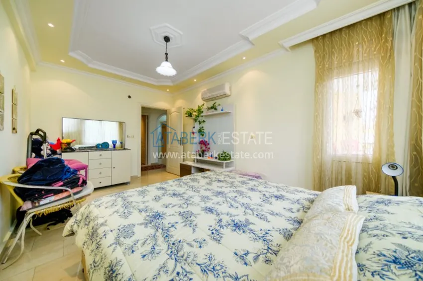 Purchase Property for a residence permit in the center of Alanya, Three-room apartment with furniture 12 