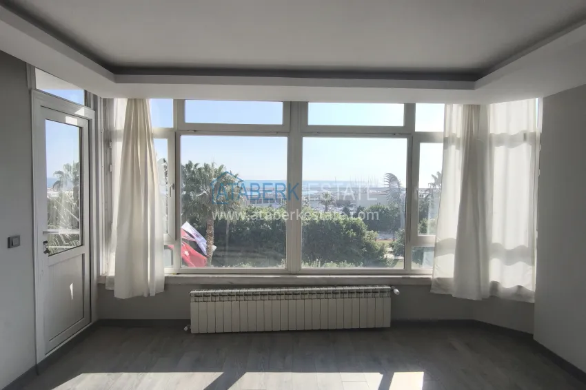 Purchase 3+1 linear apartment after major repairs on the first line — Mersin, Yenisehir district 14 