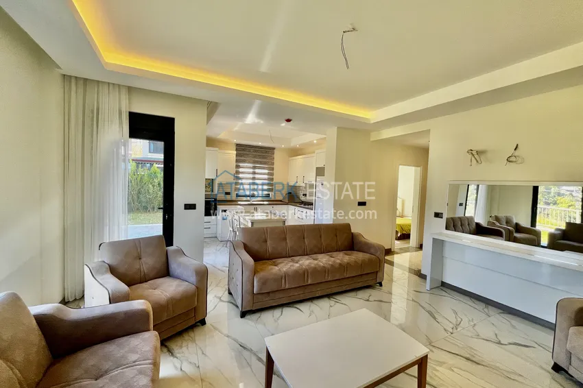 Purchase  Semi-detached two-level villa with furniture and garden in Kargicak, Alanya 3 