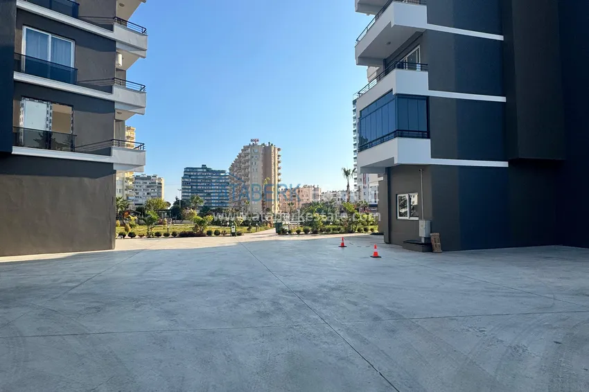 Two-bedroom apartment with sea and mountain views in a modern complex — Mersin, Tomyuk district 15 